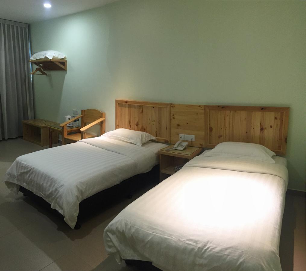 Semerah Garden Hotel Pontian Kecil Exterior foto